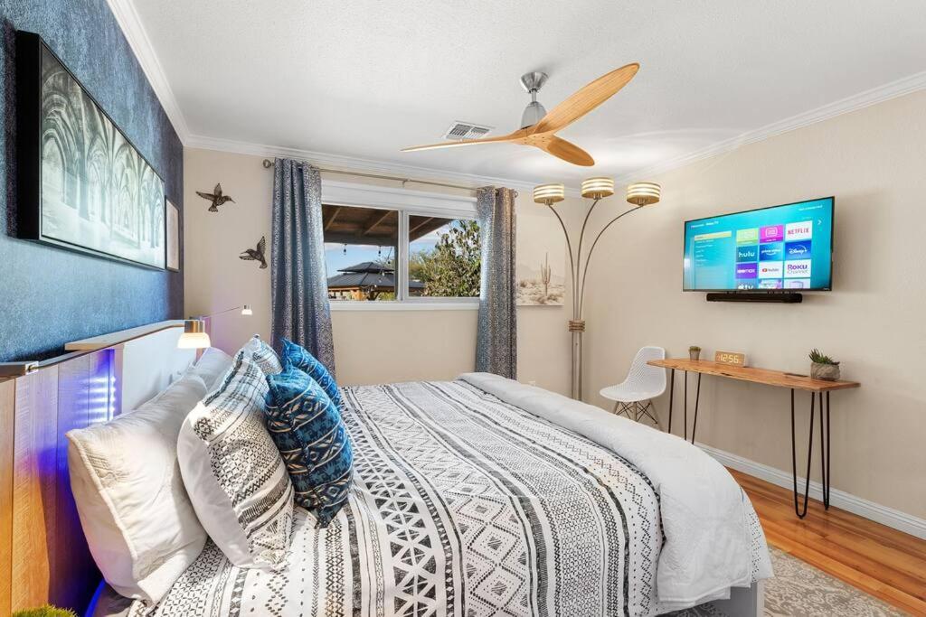The Hummingbird House, Sauna & Mountain Views! Phoenix Extérieur photo